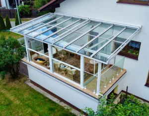 Szklane zadaszenie tarasu