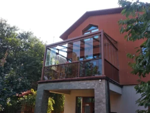 Szklane zadaszenie tarasu