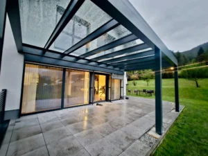 Szklane zadaszenie tarasu